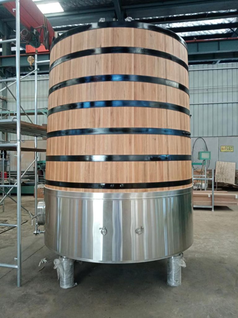 5000L oak barrels