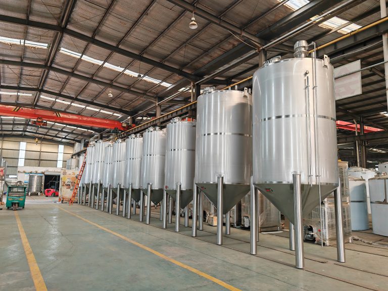 100HL yellow rice wine storage tanks1