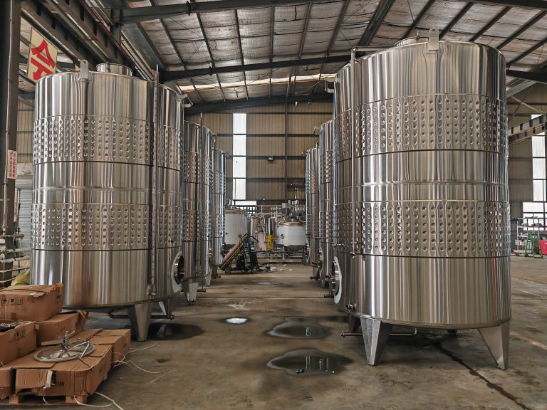 10000L wine storage tanks