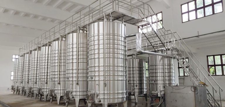 wine fermentation tanks with sprial cooling coil